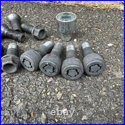 BMW 1 Series 128ti 2023 Wheel Nuts & Key