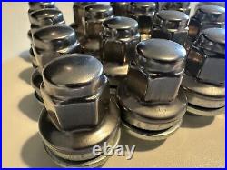 Complete set of original 16 wheel nuts and 4 locking wheel nuts. Jaguar XK