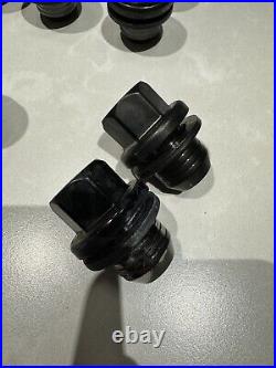 Genuine Land Rover OEM Wheel Nuts + 5 Locks 14x1.50 MY23 Black