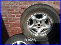 Land Rover Discovery Td5 Alloys with wheel nuts/locking nuts