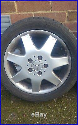 Mercedes Benz Vaneo set of 4 alloy wheels with bolts, locking nuts and key