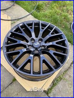 Mustang GT 2017 Black Alloy Wheels (with 2 Rear Tyres And Nuts And Locking Nuts)