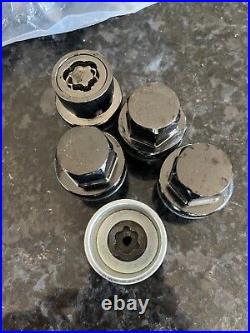 New Range Rover Vogue L405 Black Wheel Nuts & Locking Wheel Nut Set 2013-2022