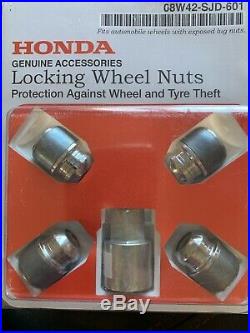 Original OEM Honda 2009 CRV 19inch Alloy Wheels & Brand New Locking Nuts